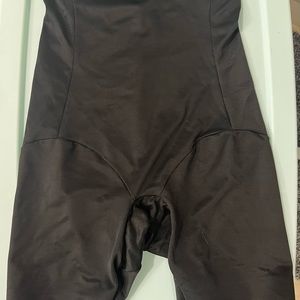 Naomi & Nicole Shapewear